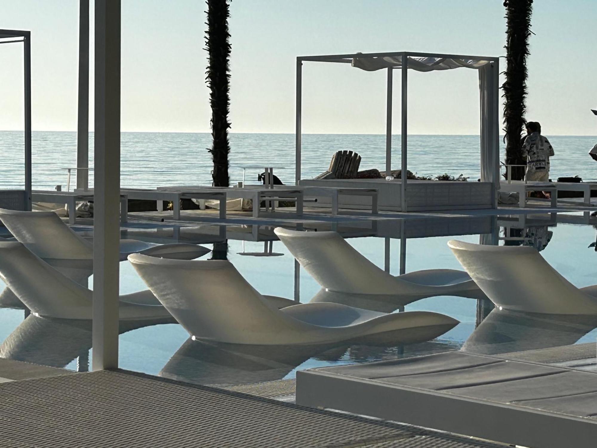 Cемейный Номер С Балконом На 4 Чел Dreamland Oasis Chakvi Bagian luar foto