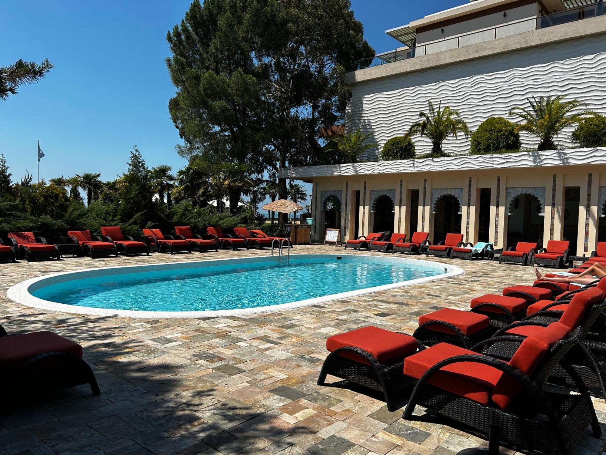 Cемейный Номер С Балконом На 4 Чел Dreamland Oasis Chakvi Bagian luar foto
